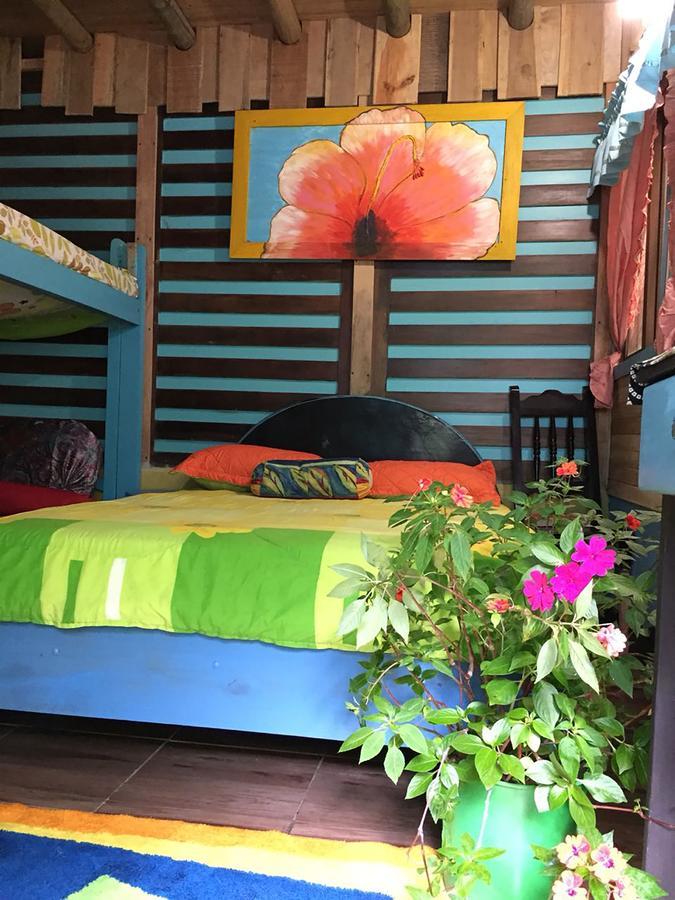 Wood House Hostel La Fortuna Exteriör bild